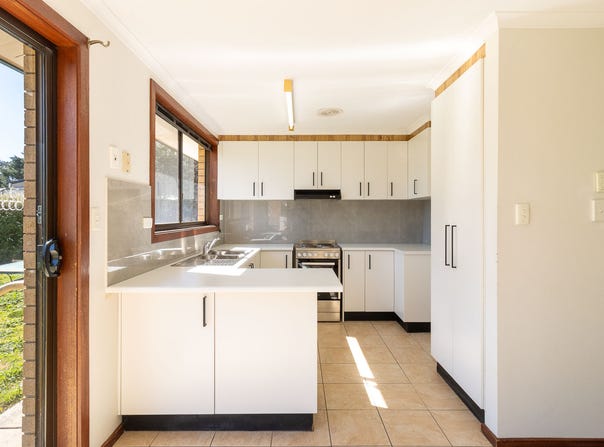 4 Mathews Place, Bungendore, NSW 2621