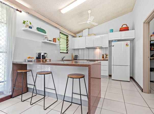 17 Tennison Crescent, Anula, NT 0812