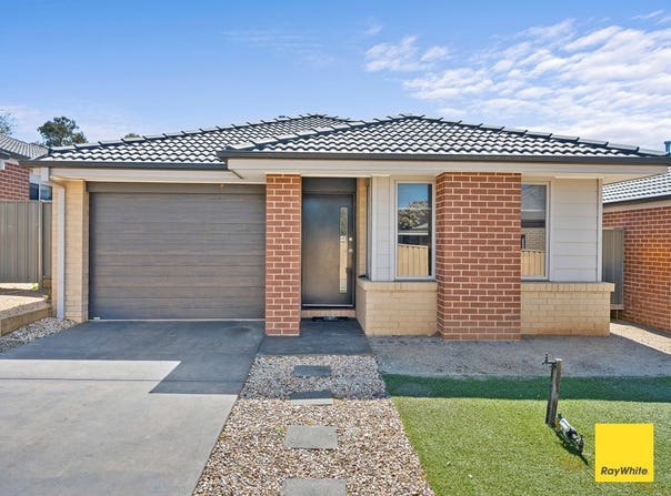 2/20A Emmett Street, Golden Square, Vic 3555