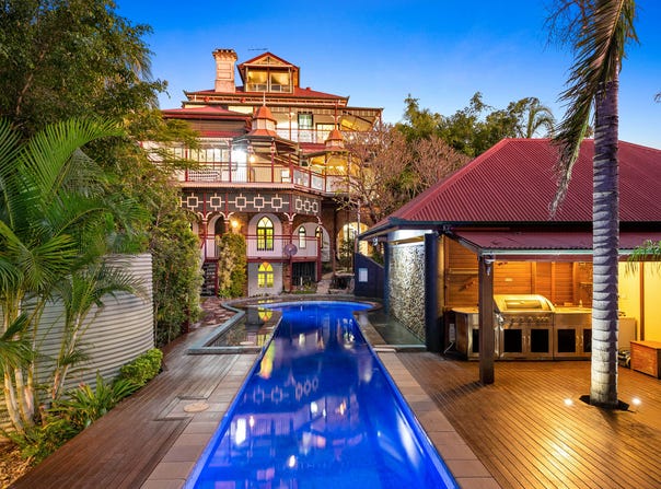 35 Brighton Road, Highgate Hill, Qld 4101