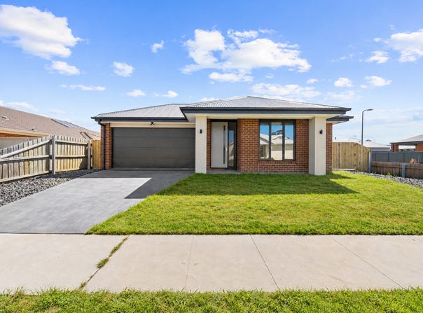 43 Castleknock Drive, Glengarry, Vic 3854