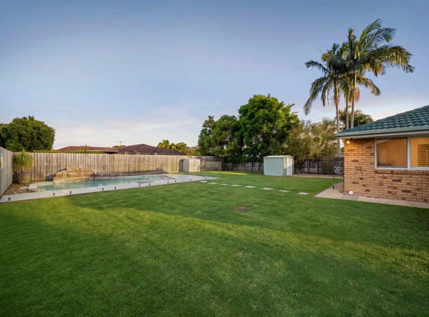 33 Phoenix Circuit, Sippy Downs, Qld 4556