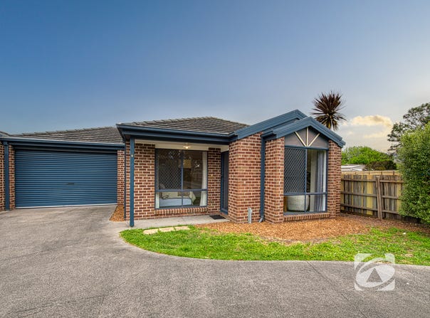 2/35-41 Henry Street, Pakenham, Vic 3810