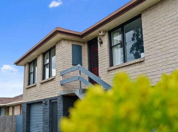 21 Valley Road, Devonport, Tas 7310