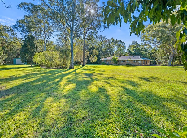 17 Tipuana Drive, Capalaba, Qld 4157