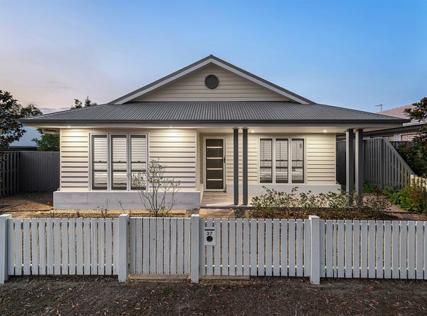 37 Vineyard Drive, Greenbank, Qld 4124