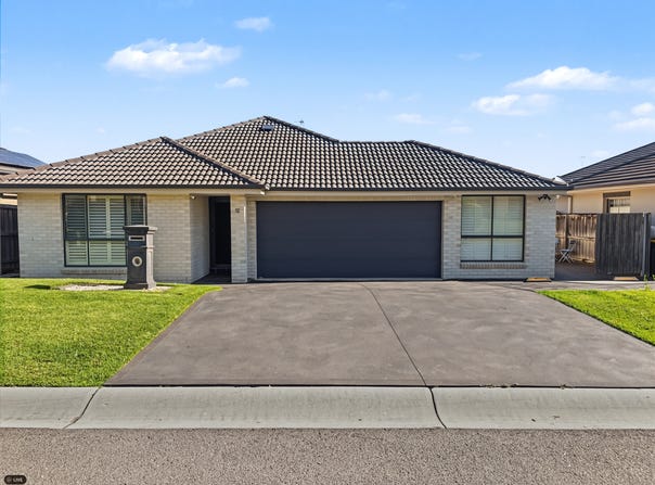 12 Gunn Way, Elderslie, NSW 2570