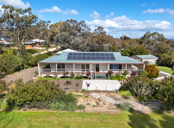 44 Russell Street, Avoca, Vic 3467