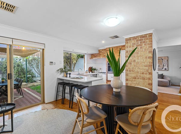 2/42 Colin Road, Scarborough, WA 6019
