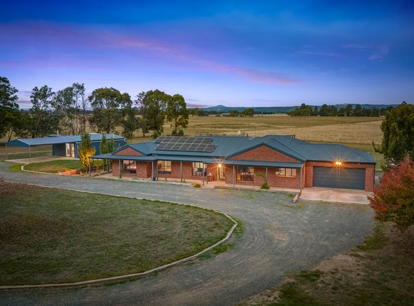 211 Tom Jones Road, Ross Creek, Vic 3351