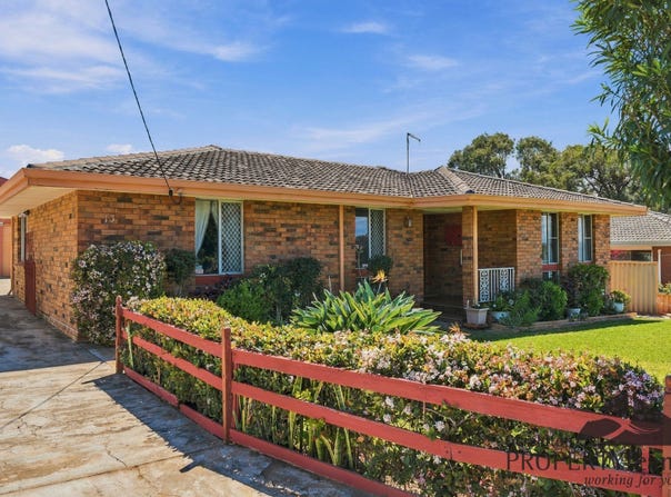 13 Assen Street, Rangeway, WA 6530