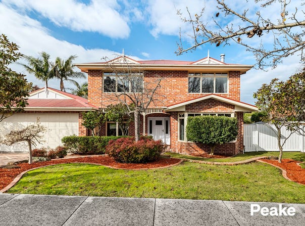 8 Salisbury Court, Berwick, Vic 3806