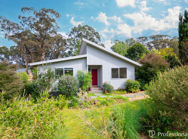 10 Lincoln Road, Warburton, Vic 3799