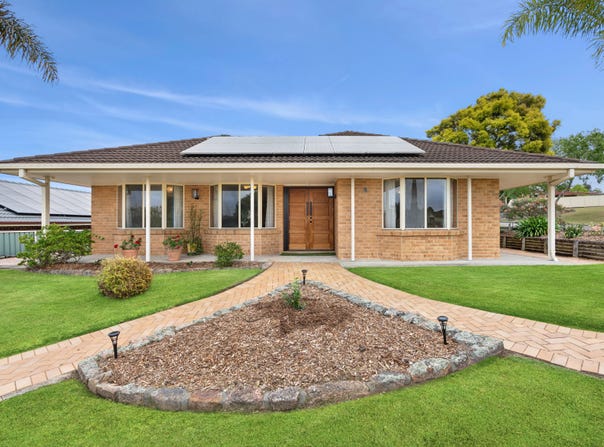8 Kato Close, Kanwal, NSW 2259