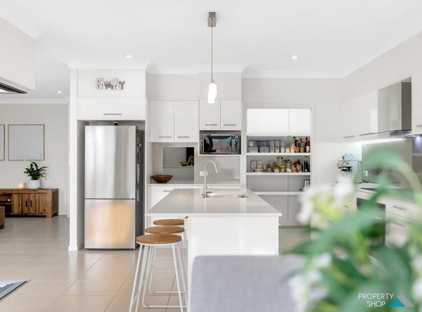 17 Munburra Parade, Smithfield, Qld 4878