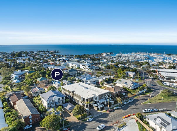 2/90 Ernest Street, Manly, Qld 4179