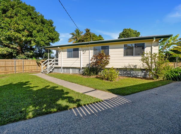 9 Patula Close, Manoora, Qld 4870