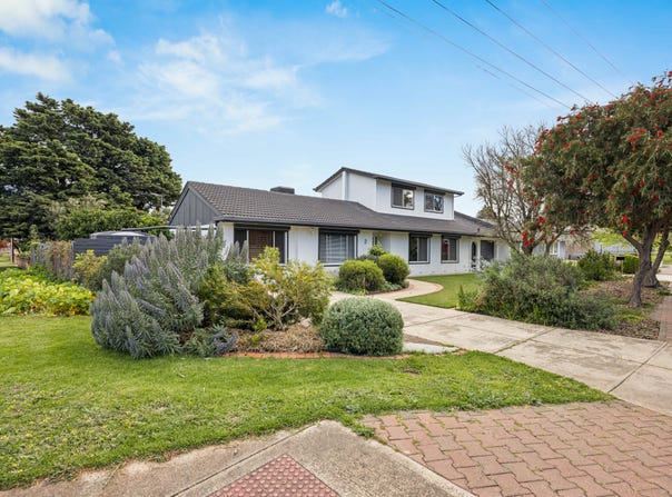 2 Kingston Avenue, Hope Valley, SA 5090