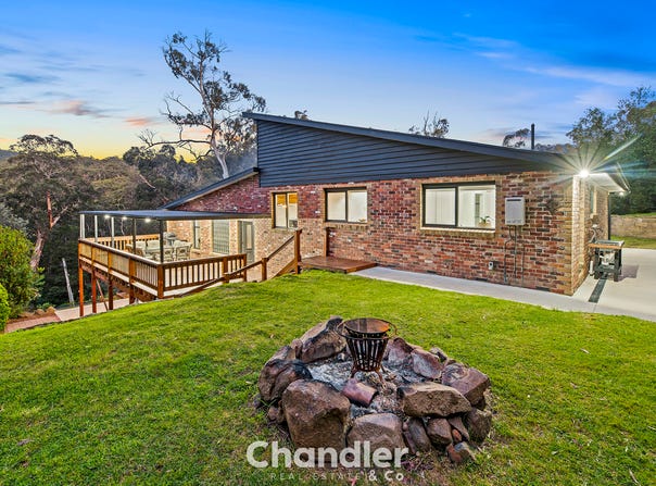 10 Banool Road, Selby, Vic 3159