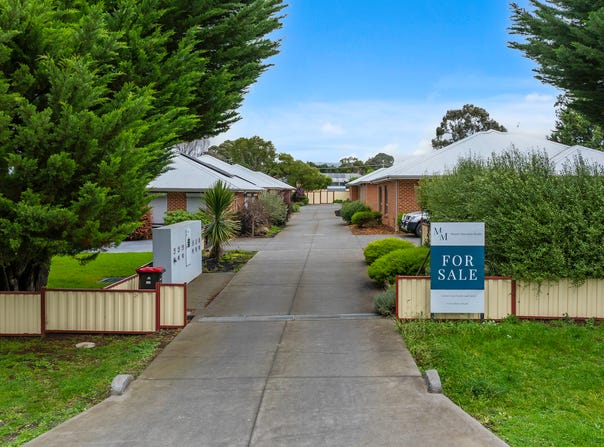 unit 2/28 Gordon Crescent, Romsey, Vic 3434