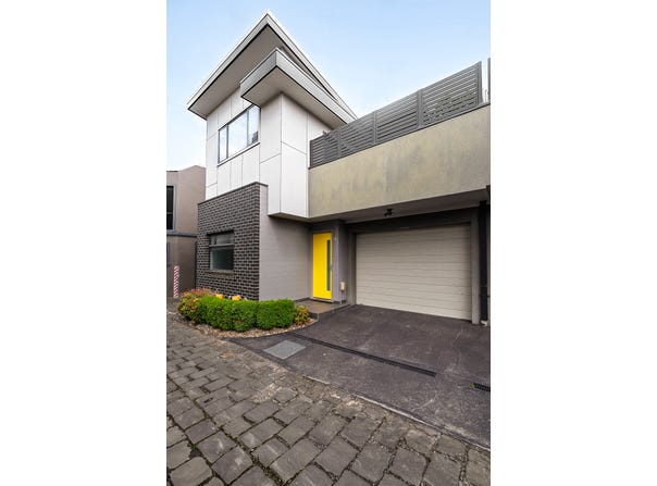 4/10 Collace Street, Brunswick, Vic 3056