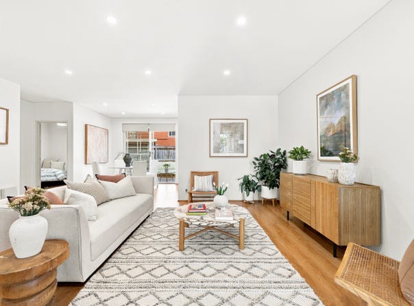 2/6 North Parade, Campsie, NSW 2194