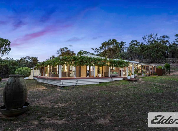 6820 Pyrenees Highway, Avoca, Vic 3467