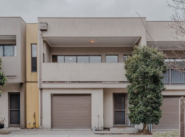 6 Zeta Circuit, Cranbourne North, Vic 3977