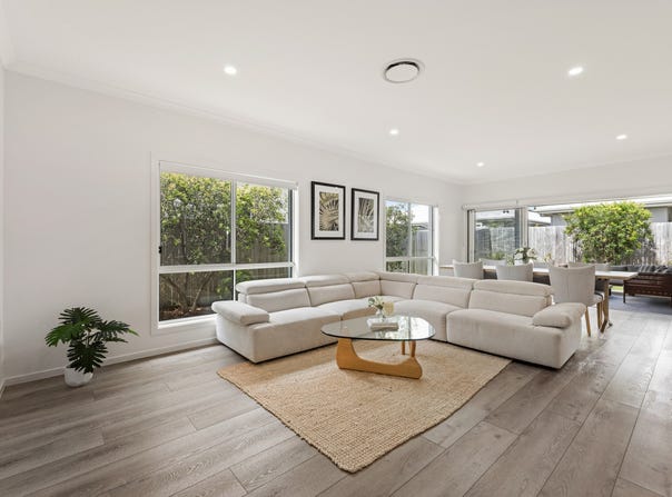 27 Sally Crescent, Nirimba, Qld 4551