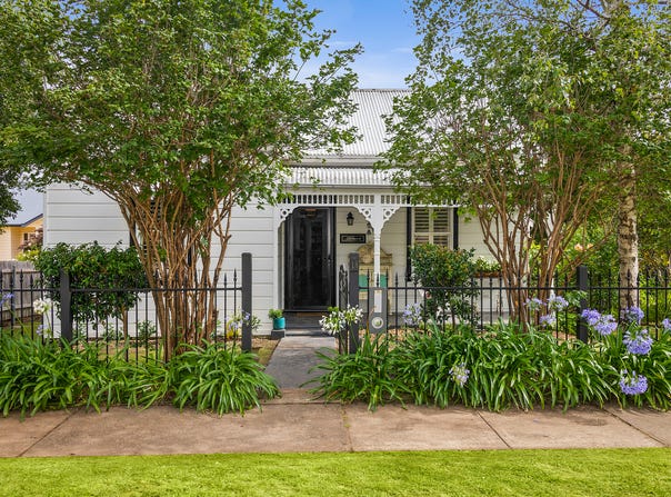 11 Elizabeth Street, Moss Vale, NSW 2577