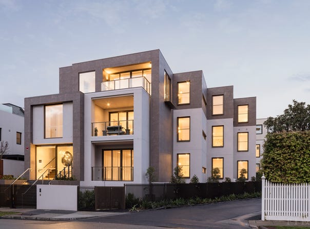 2/58A Mathoura Road, Toorak, Vic 3142