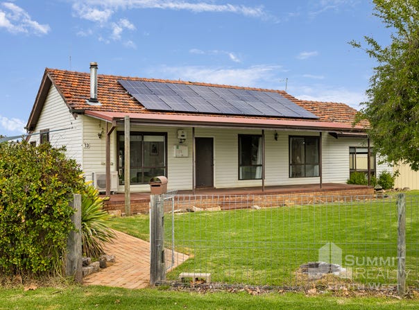 13 Hackett Road, Harvey, WA 6220