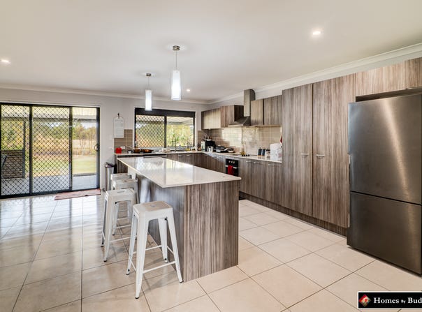 18 Gutt Road, Regency Downs, Qld 4341