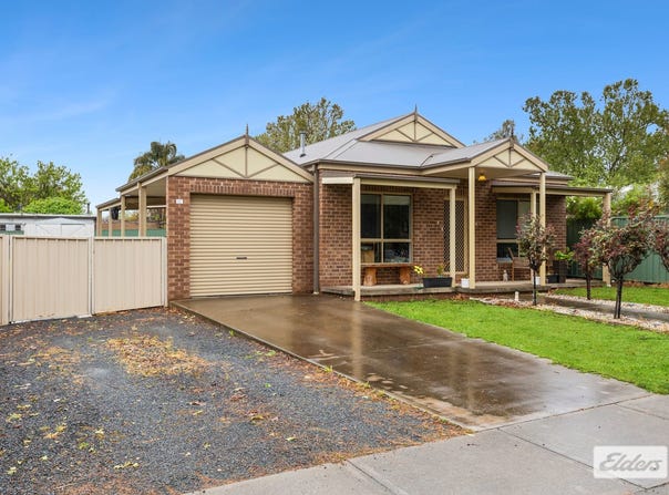 124 Sturt Street, Howlong, NSW 2643