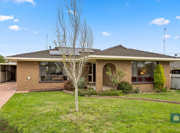 8 Bryan Avenue, Colac, Vic 3250