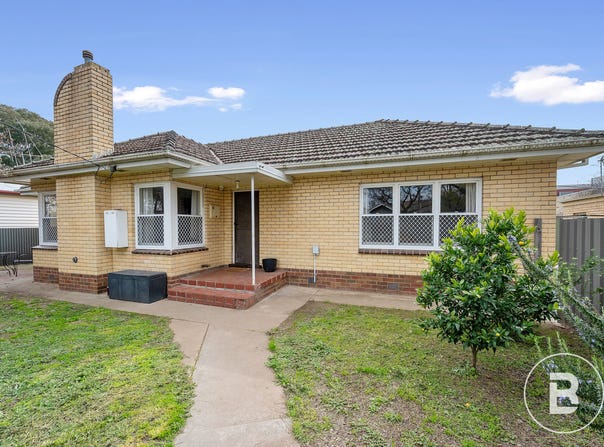 12 Farrington Street, Kennington, Vic 3550