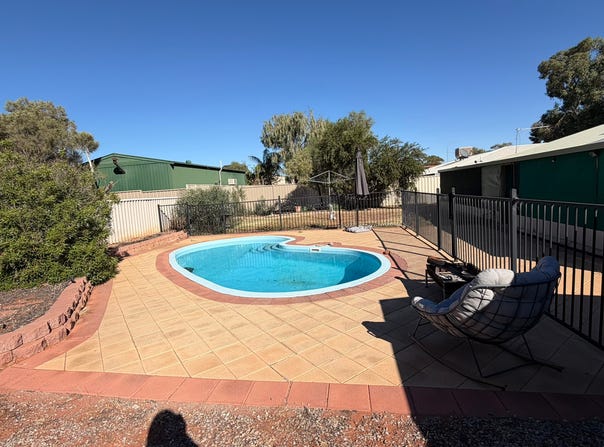 16 Axehead Rd, Roxby Downs, SA 5725