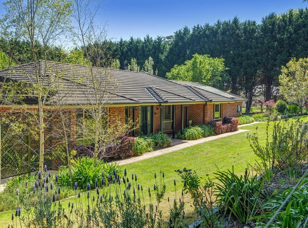 64 Blue Gum Road, Bundanoon, NSW 2578