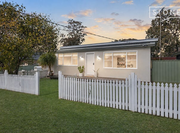 11 Glenlake Avenue, Toukley, NSW 2263