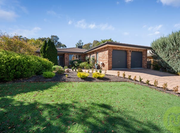 24 Michael Holt Crescent, Gordon, ACT 2906