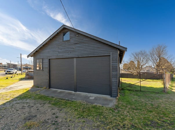 10 Crescent Street, Armidale, NSW 2350