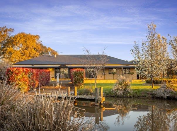 16 Tynan Road, Table Top, NSW 2640