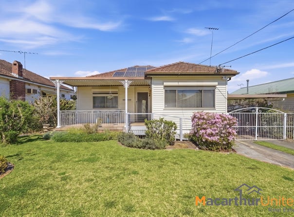 8 Gordon Street, Carramar, NSW 2163
