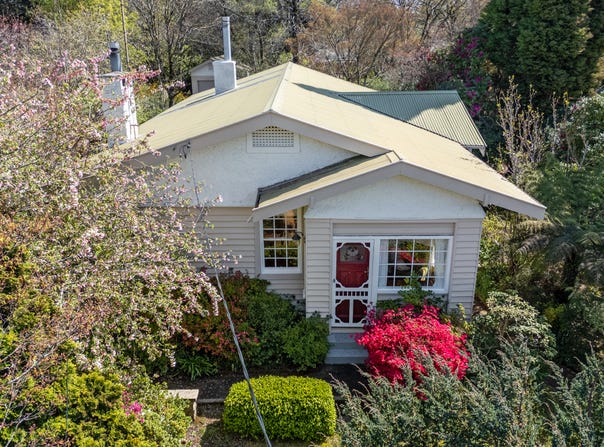 42 Inconstant Street, Blackheath, NSW 2785