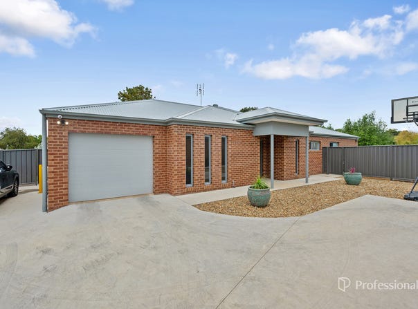 2/160 Railway Street, Maryborough, Vic 3465