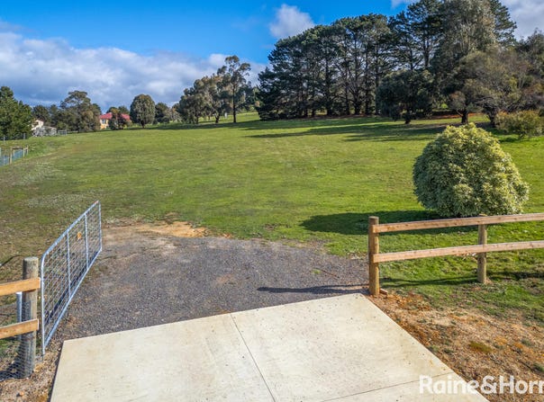17B Manna Gum Court, Riddells Creek, Vic 3431