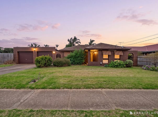 63 Hume Avenue, Melton South, Vic 3338