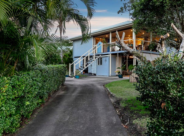 6/415-417 Boat Harbour Drive, Torquay, Qld 4655