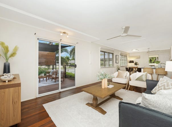221 HUGH STREET, Currajong, Qld 4812