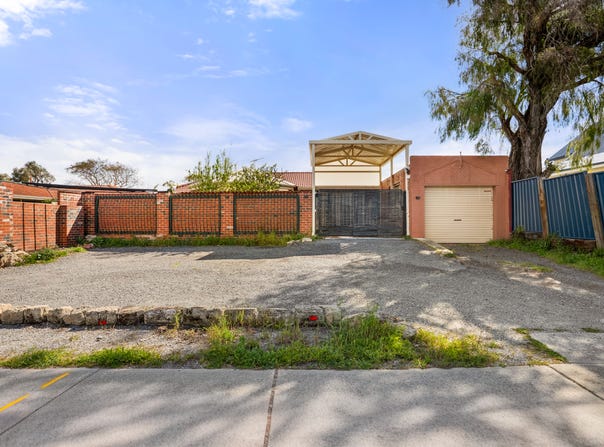 135 Safety Bay Road, Shoalwater, WA 6169